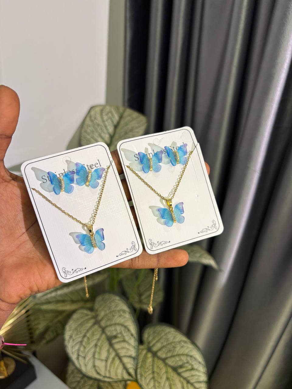 Butterfly dazzling necklace